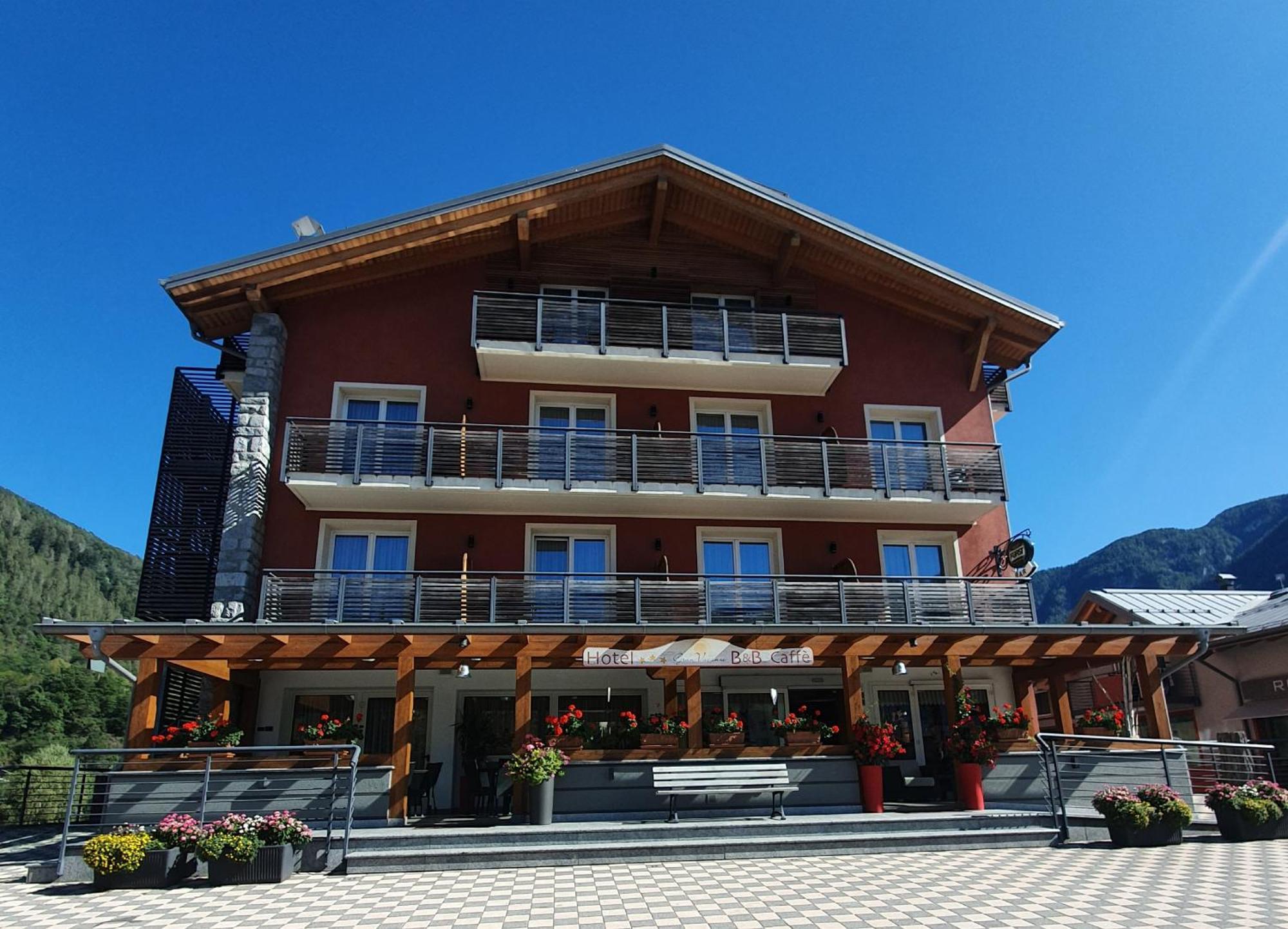 Gran Vacanze Hotel Garnì Rooms&Apartments Dimaro Buitenkant foto