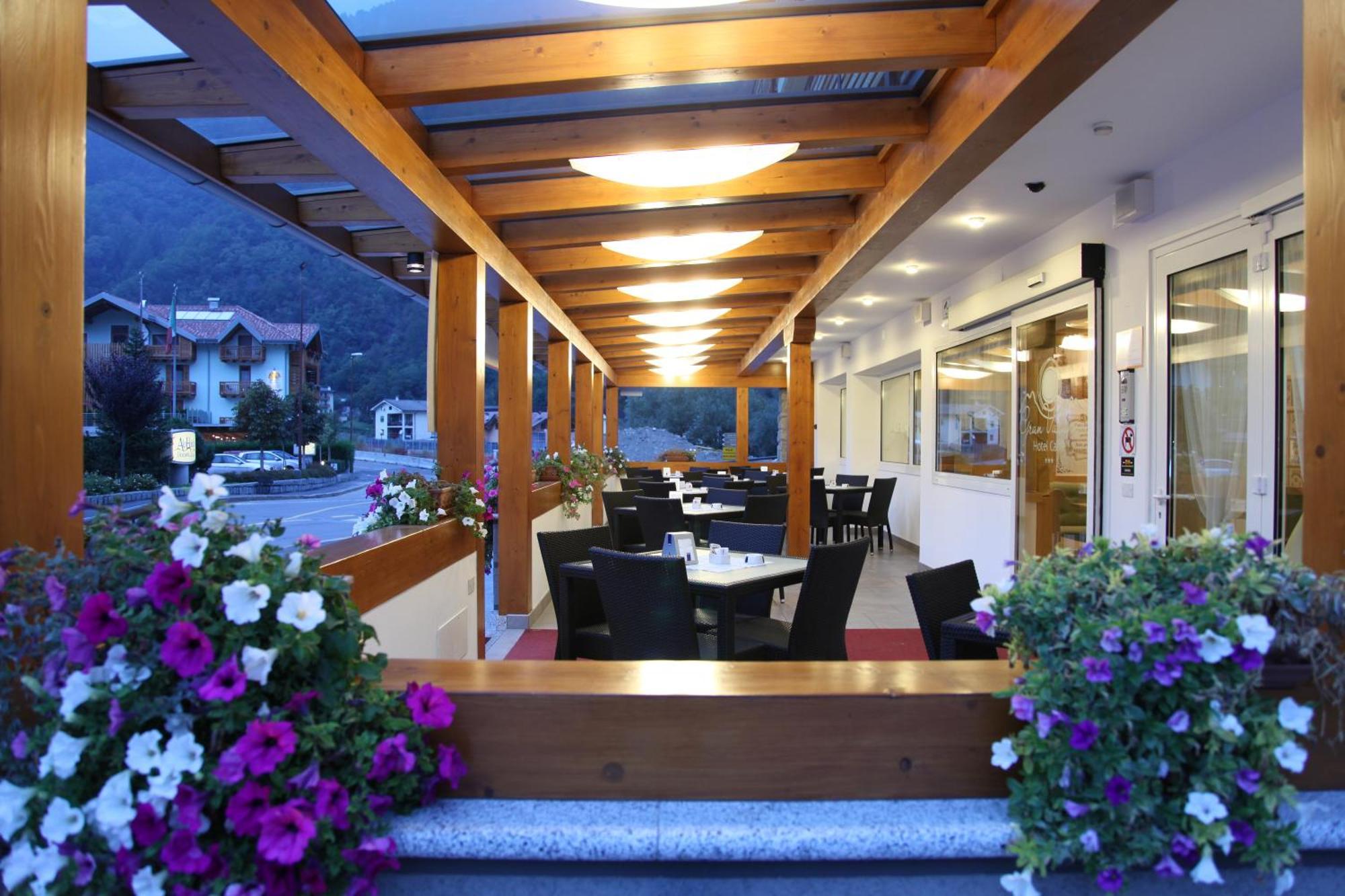 Gran Vacanze Hotel Garnì Rooms&Apartments Dimaro Buitenkant foto