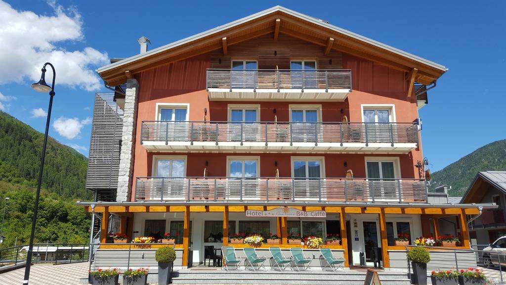 Gran Vacanze Hotel Garnì Rooms&Apartments Dimaro Buitenkant foto