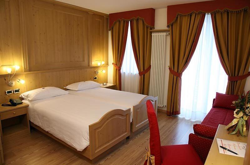 Gran Vacanze Hotel Garnì Rooms&Apartments Dimaro Kamer foto
